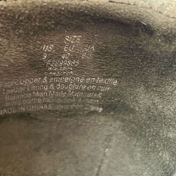 Donna Karen Women's Houndstooth Pointed Toe Stiletto Pump Heels Black White Sz 9 - Picture 10 of 11